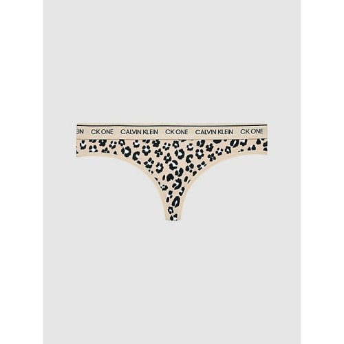 Női tanga alsónemű Calvin Klein CK One Stephen Animal Thong barna Női tanga alsónemű Calvin Klein CK One Stephen Animal Thong barna